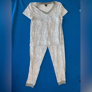 Tahari Short Sleeve Womens Lightweight Pajama Set Sz L Wht/Gray Jogger Ankle